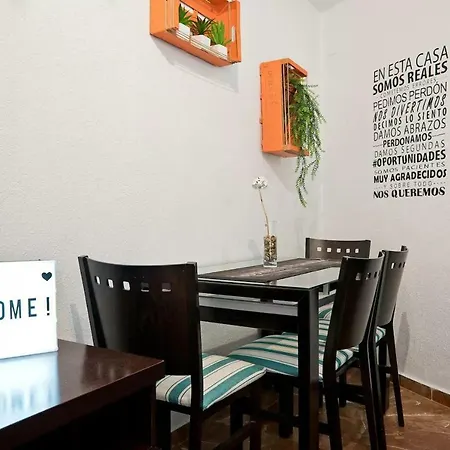 Downtown Apartment *